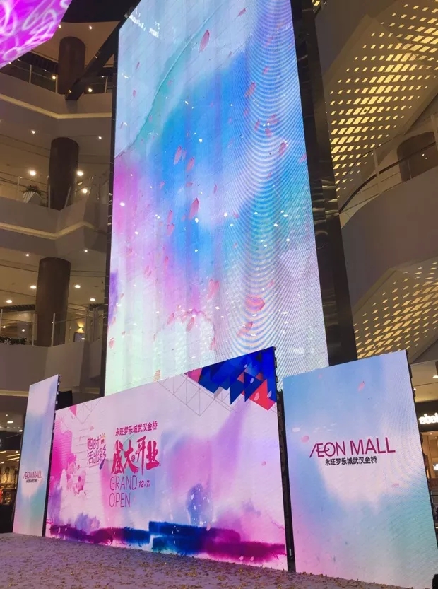 這面3層樓高的壹品玉屏，帶火這座16萬(wàn)㎡購(gòu)物中心的線下營(yíng)銷 5.webp.jpg